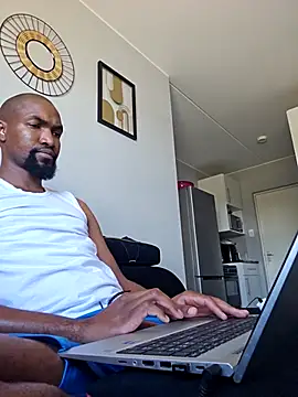 Snapshot of mojaymort chatting on 12-03-25, 07:27 mojaymort online show from 12-03-25, 07:27