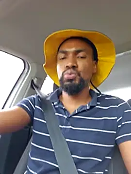 Snapshot of mojaymort chatting on 12-21-25, 12:34 mojaymort online show from 12-21-25, 12:34