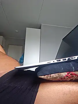 Snapshot of mojaymort chatting on 01-19-26, 08:07 mojaymort online show from 01-19-26, 08:07