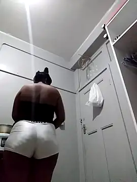 AcetousAbb online show from 10-31-25, 05:58