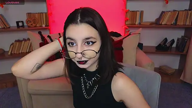 Mistress  Marcelline online show from 10-03-25, 10:01