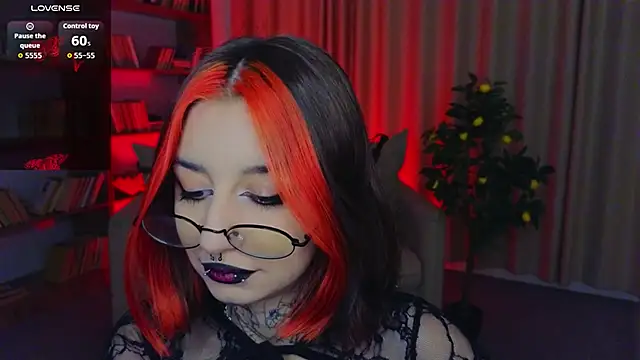 Mistress  Marcelline online show from 05-25-26, 01:44