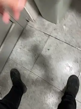 Snapshot of KAZANOVAA chatting on 11-08-25, 11:43 KAZANOVAA online show from 11-08-25, 11:43