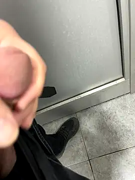 Snapshot of KAZANOVAA chatting on 11-14-25, 02:05 KAZANOVAA online show from 11-14-25, 02:05