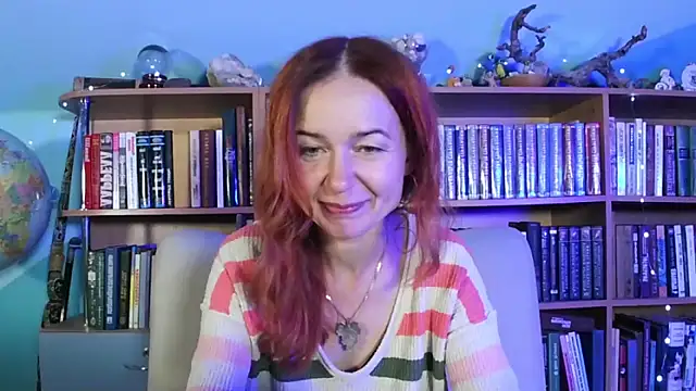 Foxilady357 online show from 11-11-25, 01:55