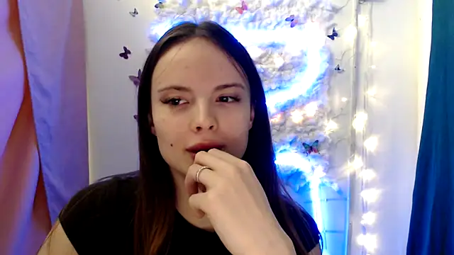 Snapshot of Ariella_ari chatting on 10-02-25, 12:45 Ariella ari online show from 10-02-25, 12:45