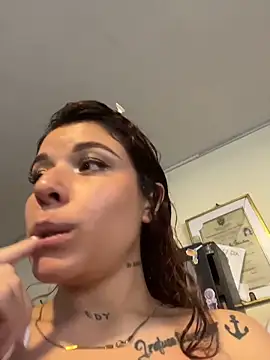 Snapshot of haally-mll chatting on 03-09-26, 06:34 haally-mll online show from 03-09-26, 06:34