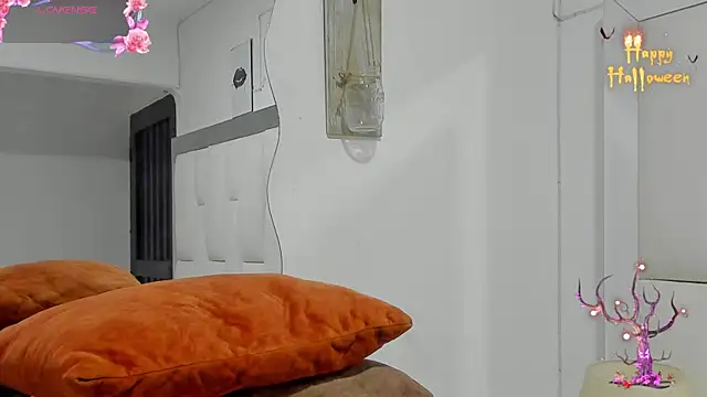 LoganTwink18 online show from 10-24-25, 10:11