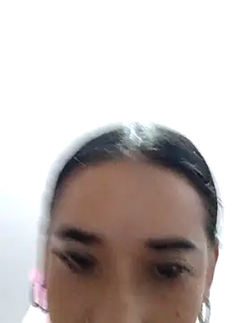 Snapshot of Valenn_fernandez chatting on 09-30-25, 05:23 Valenn fernandez online show from 09-30-25, 05:23