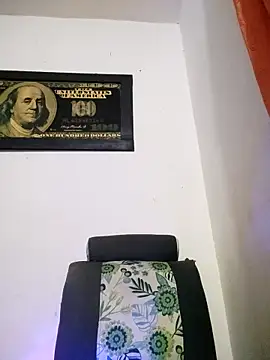 Valenn fernandez online show from 05-12-26, 04:09
