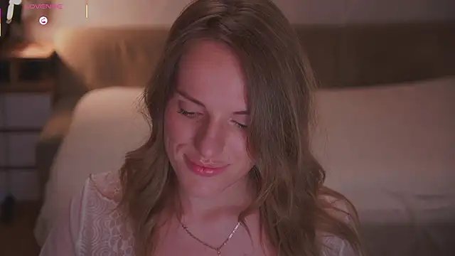 Snapshot of Vanille_Mystery chatting on 11-29-25, 07:50 Vanille Mystery online show from 11-29-25, 07:50