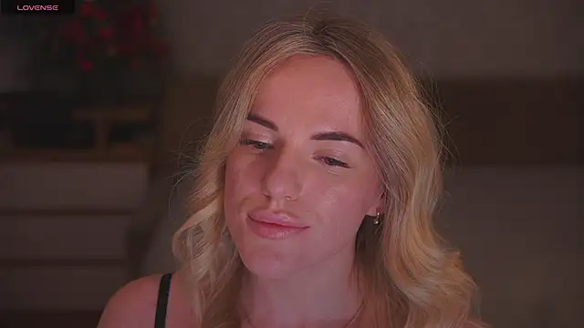 Snapshot of Vanille_Mystery chatting on 01-09-26, 02:25 Vanille Mystery online show from 01-09-26, 02:25