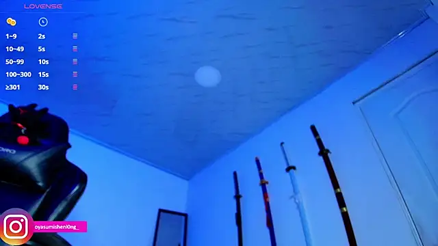 Snapshot of Nicorobinn chatting on 01-12-26, 12:05 Nicorobinn online show from 01-12-26, 12:05