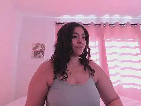 Snapshot of Ginnaa-Palmer chatting on 07-07-26, 09:19 Ginnaa-Palmer online show from 07-07-26, 09:19