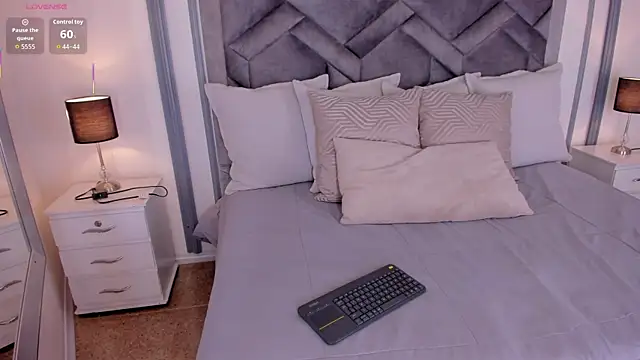 lucianacohelo online show from 10-14-25, 07:36