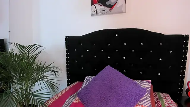 Snapshot of abby_jones2 chatting on 06-04-26, 01:11 abby jones2 online show from 06-04-26, 01:11