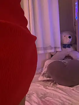 Snapshot of TayllorSweet_ chatting on 03-14-26, 12:28 TayllorSweet online show from 03-14-26, 12:28