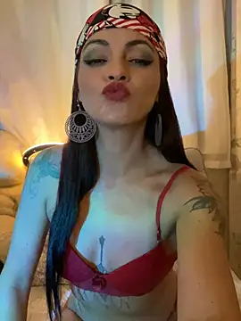 Snapshot of TayllorSweet_ chatting on 06-20-26, 02:03 TayllorSweet online show from 06-20-26, 02:03