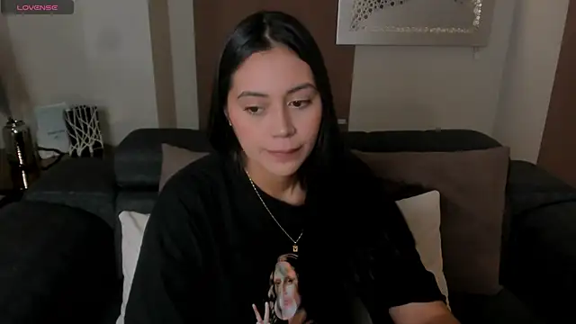 AmbarJames  online show from 07-25-26, 11:30