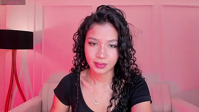 Snapshot of SophieHouston_ chatting on 09-10-25, 03:17 SophieHouston online show from 09-10-25, 03:17