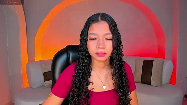 Snapshot of SophieHouston_ chatting on 10-30-25, 04:36 SophieHouston online show from 10-30-25, 04:36