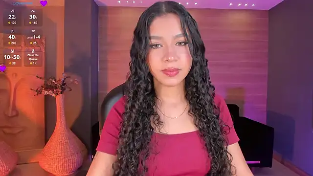 Snapshot of SophieHouston_ chatting on 11-19-25, 04:34 SophieHouston online show from 11-19-25, 04:34