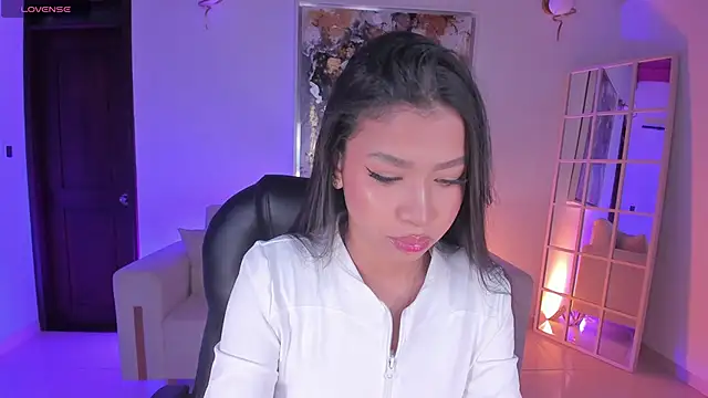 Snapshot of SophieHouston_ chatting on 01-10-26, 04:14 SophieHouston online show from 01-10-26, 04:14