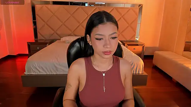 Snapshot of SophieHouston_ chatting on 03-04-26, 02:06 SophieHouston online show from 03-04-26, 02:06