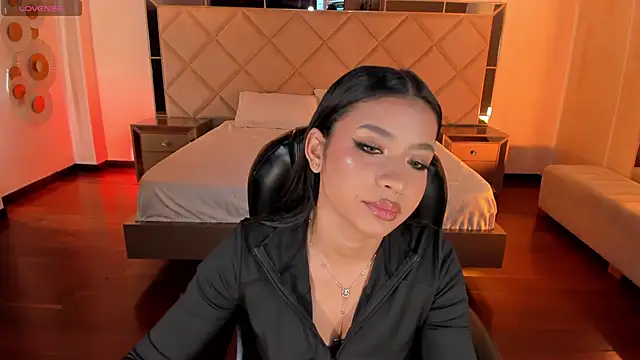 Snapshot of SophieHouston_ chatting on 03-05-26, 02:51 SophieHouston online show from 03-05-26, 02:51