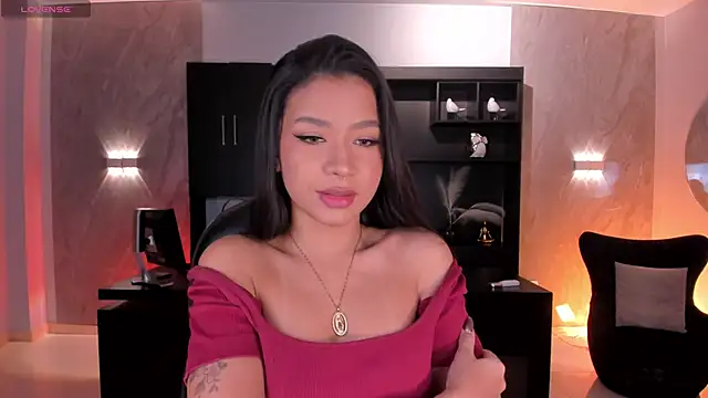 Snapshot of SophieHouston_ chatting on 03-12-26, 02:29 SophieHouston online show from 03-12-26, 02:29