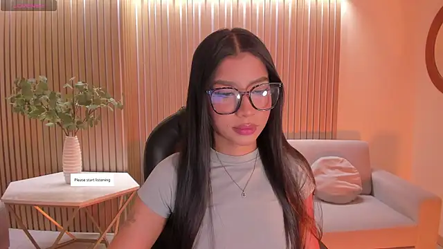SophieHouston  online show from 06-08-26, 04:57