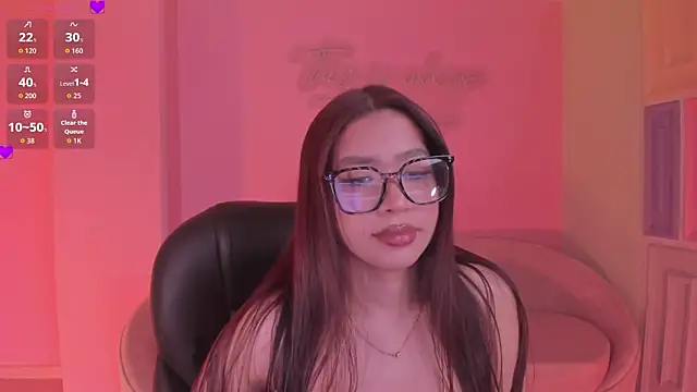 SophieHouston  online show from 07-07-26, 06:47