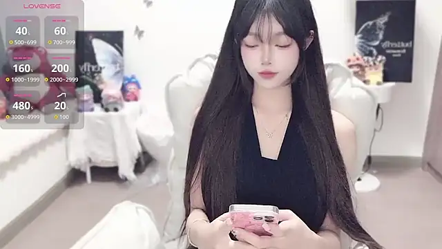 -EEBABY online show from 11-05-25, 10:54