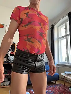 SexyLeon8 online show from 06-30-26, 05:41