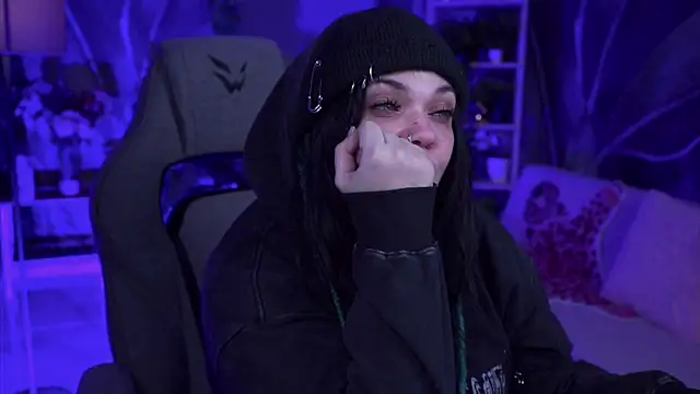 Snapshot of MaryHarrys chatting on 01-07-26, 11:29 MaryHarrys online show from 01-07-26, 11:29