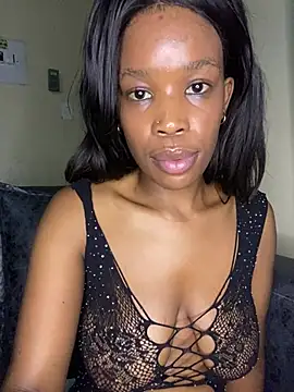 Snapshot of Caramel_Mellow chatting on 03-15-26, 10:38 Caramel Mellow online show from 03-15-26, 10:38