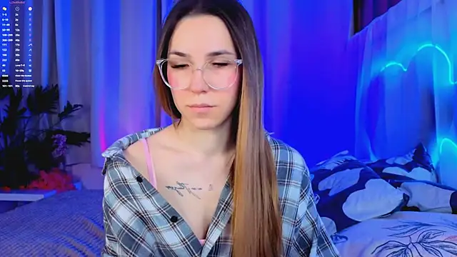 -CindyLou online show from 12-23-25, 05:27