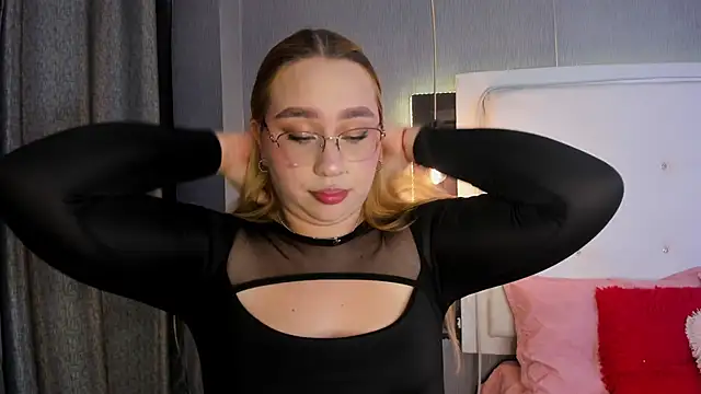 ximenanoah online show from 09-10-25, 01:33