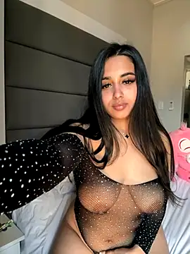 LilMisIndianx online show from 10-09-25, 06:33