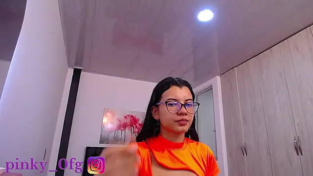 pinky f00x online show from 01-08-26, 07:49