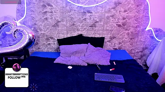 Snapshot of MaryAnneeXOO chatting on 03-09-26, 06:12 MaryAnneeXOO online show from 03-09-26, 06:12