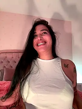 Bella  Wood online show from 09-26-25, 08:13