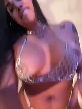 Bella  Wood online show from 05-08-26, 09:42