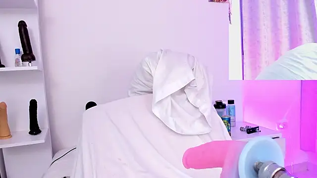 arynaughty20 online show from 09-28-25, 02:44