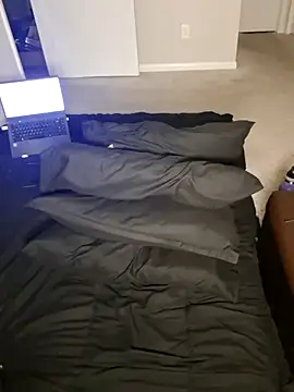 Snapshot of Thickkemzz41 chatting on 10-22-25, 11:59 Thickkemzz41 online show from 10-22-25, 11:59