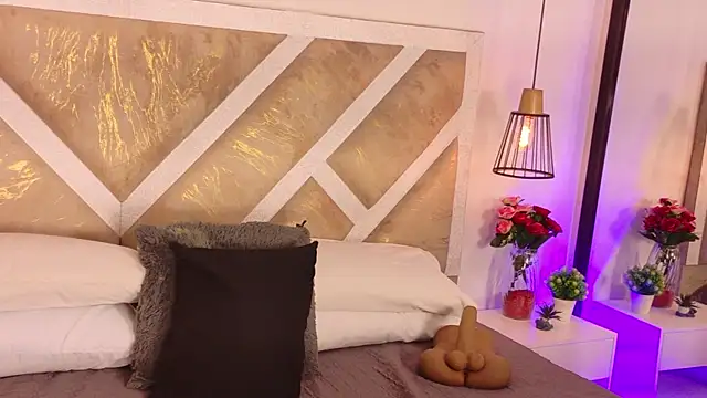 ximena vasquez8 online show from 06-12-26, 11:57