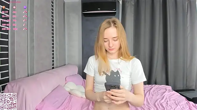 ElvinaRose online show from 10-24-25, 03:36