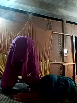 Snapshot of Babhi_Love chatting on 09-17-25, 07:04 Babhi Love online show from 09-17-25, 07:04