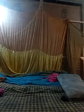 Snapshot of Babhi_Love chatting on 09-18-25, 08:33 Babhi Love online show from 09-18-25, 08:33