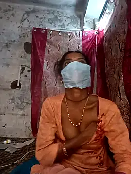 Snapshot of Babhi_Love chatting on 09-22-25, 08:00 Babhi Love online show from 09-22-25, 08:00